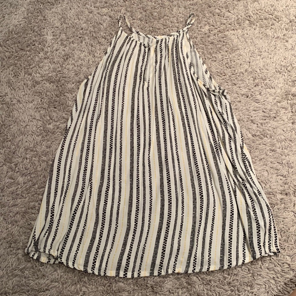 Old navy, yellow, black, and white tank top